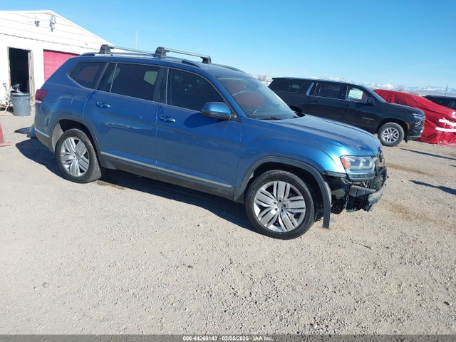 Salvage Volkswagen Atlas Image