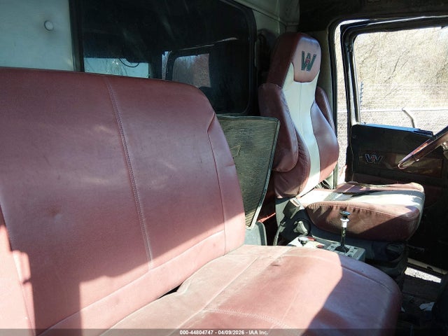 Western Star 4700 Set Forward Axle