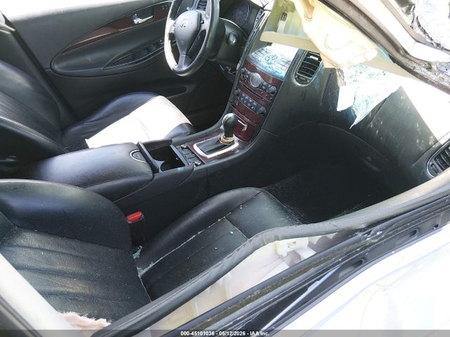 INFINITI Qx