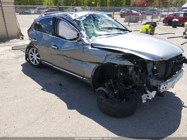 Salvage INFINITI Qx Image