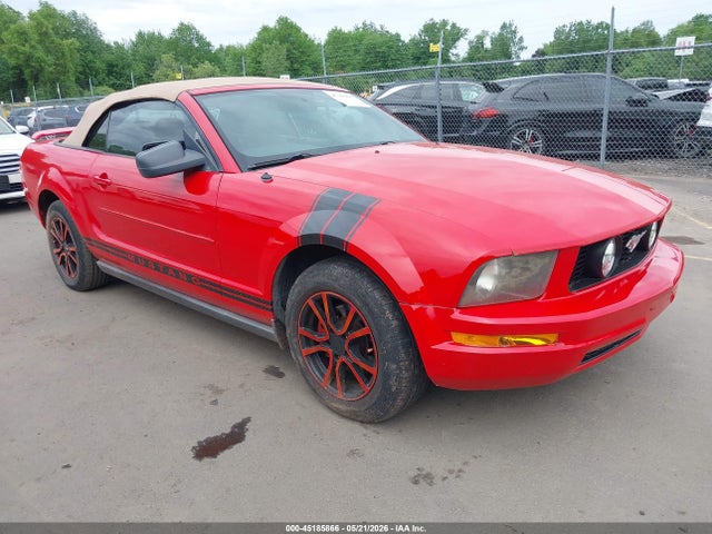 Salvage Ford Mustang Image