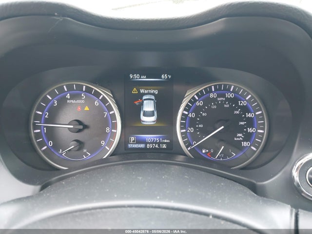 INFINITI Q50 Premium
