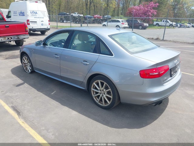Audi A4 2.0t Premium