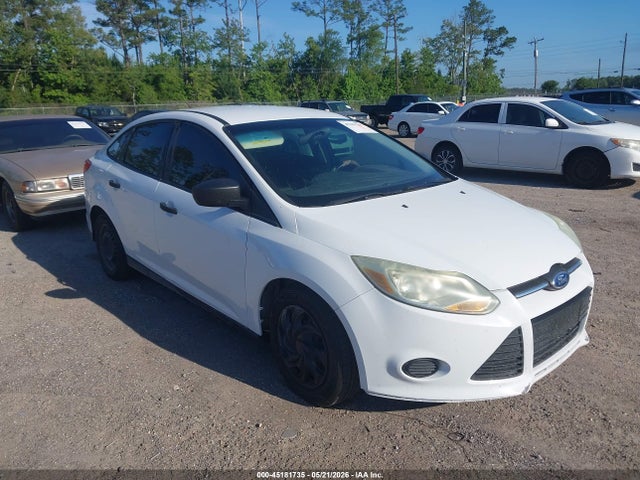 Salvage Ford Focus Image