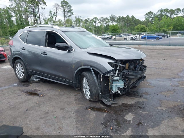 Salvage Nissan Rogue Image