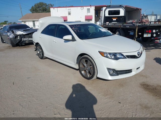 Salvage Toyota Camry Image