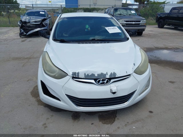Hyundai ELANTRA Se