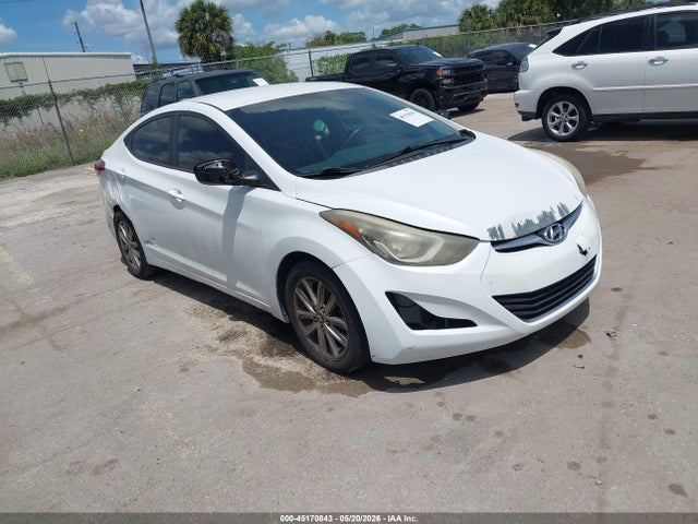 Salvage Hyundai ELANTRA Image