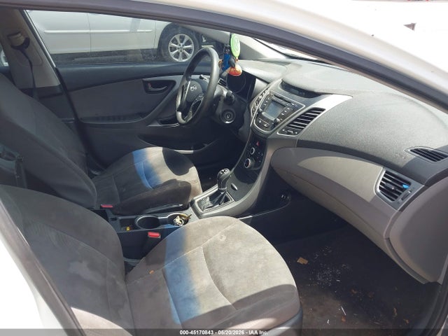 Hyundai ELANTRA Se