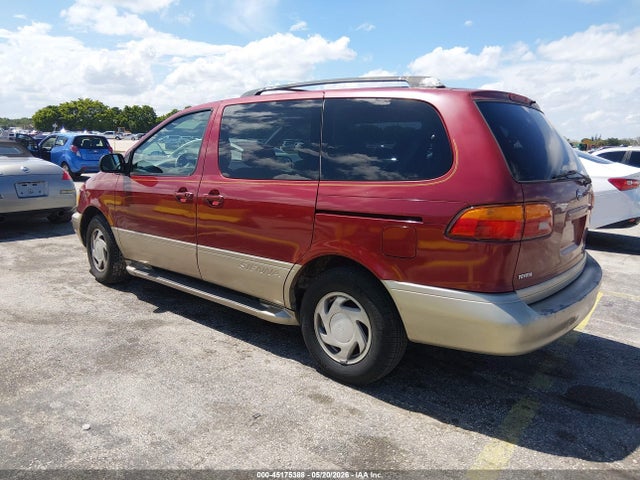 Toyota Sienna Xle