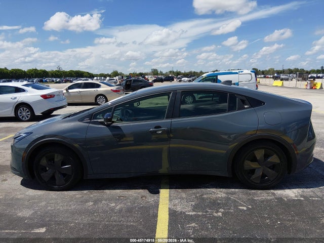 Toyota Prius Le