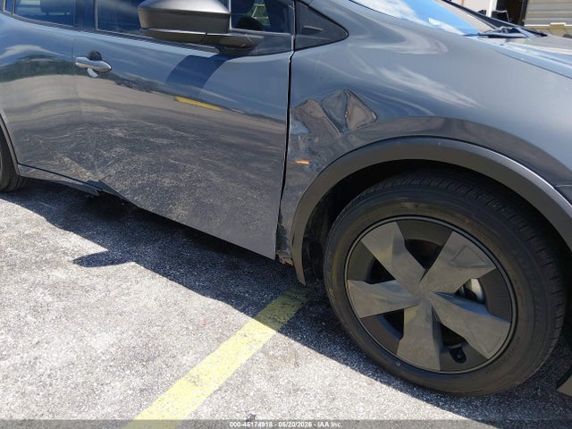Toyota Prius Le