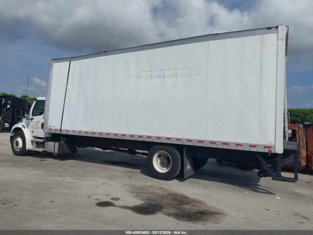 Freightliner M2 106
