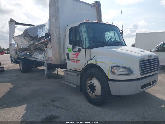 Salvage Freightliner M2 106 Image