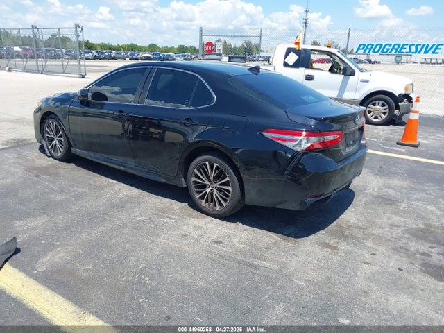 Toyota Camry Se