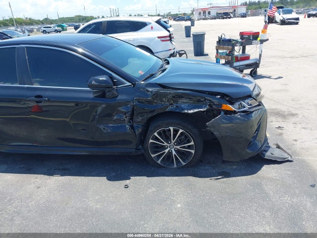 Toyota Camry Se