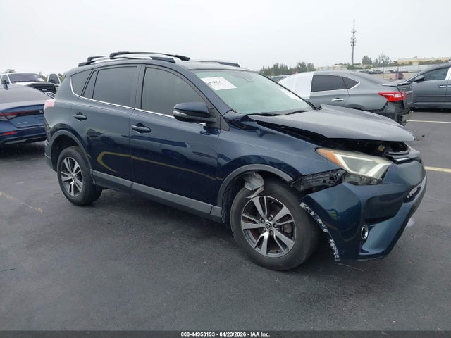 Salvage Toyota RAV4 Image