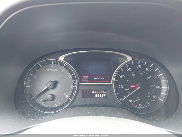 Nissan Pathfinder Sv