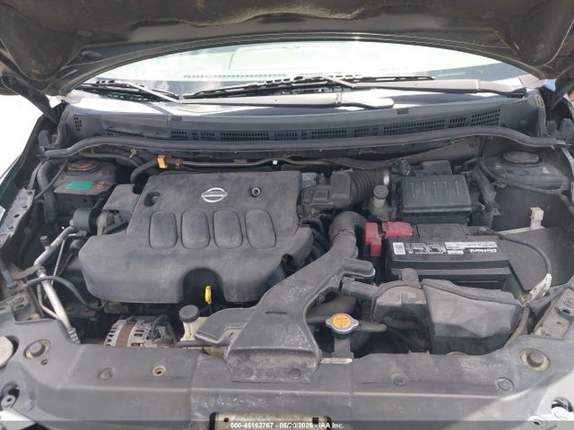 Nissan Versa 1.8s