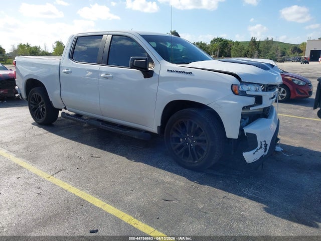 Salvage Chevrolet Silverado 1500 Image