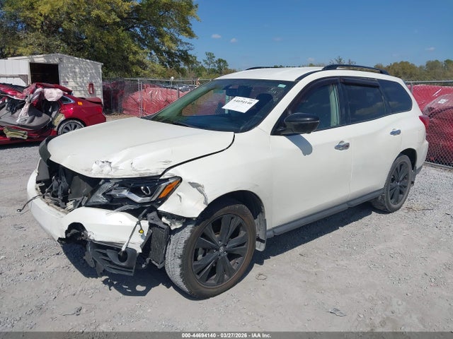 Nissan Pathfinder Sl