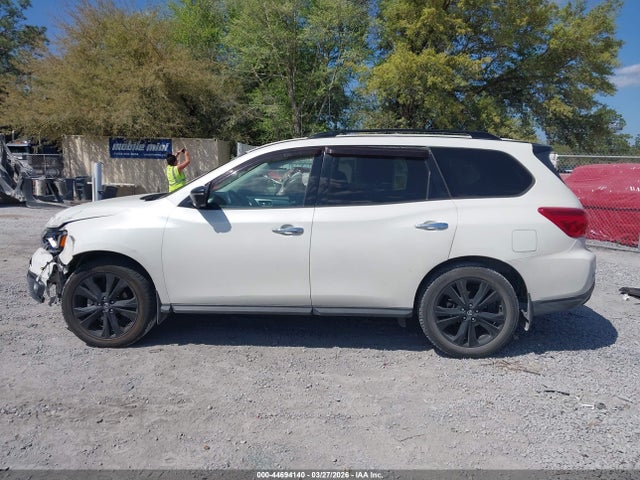 Nissan Pathfinder Sl