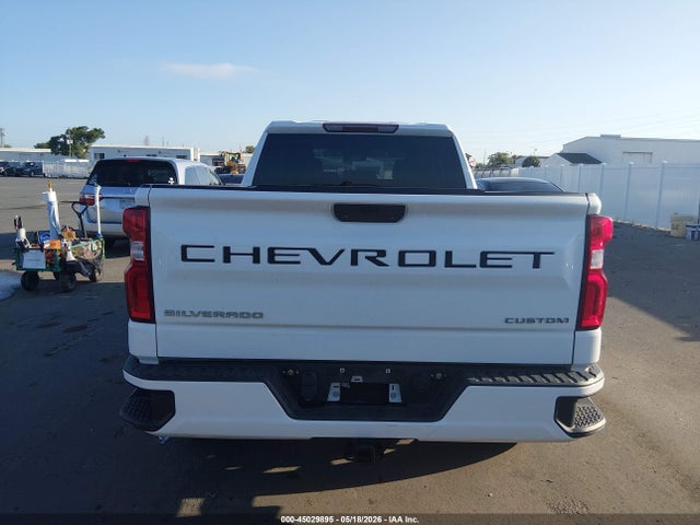 Chevrolet Silverado 1500 2wd  Standard Bed Custom