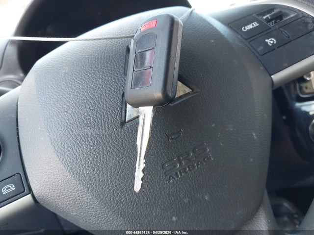 Mitsubishi Mirage Es
