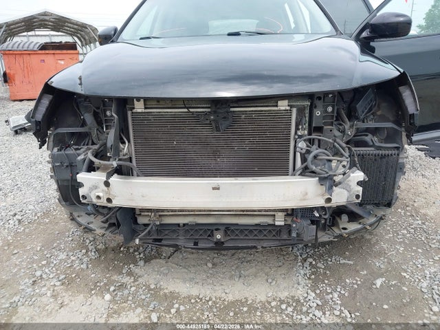 Nissan Pathfinder Sv