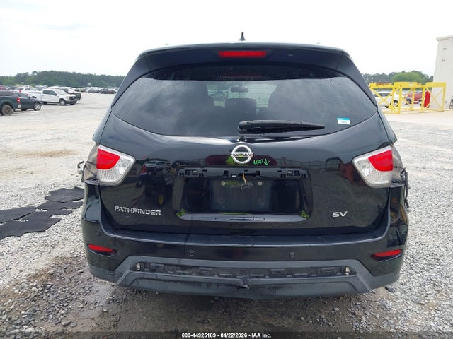Nissan Pathfinder Sv