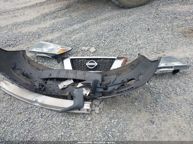 Nissan Pathfinder Sv