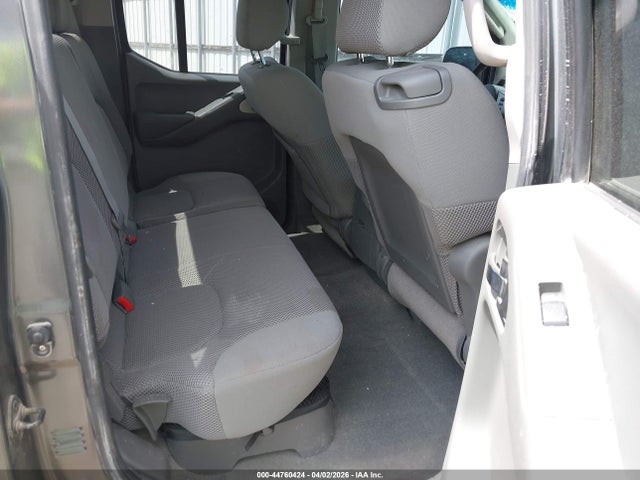 Nissan Frontier Se