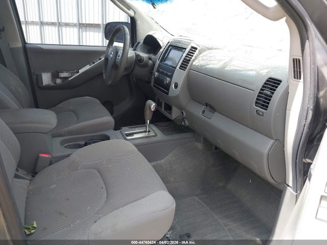 Nissan Frontier Se