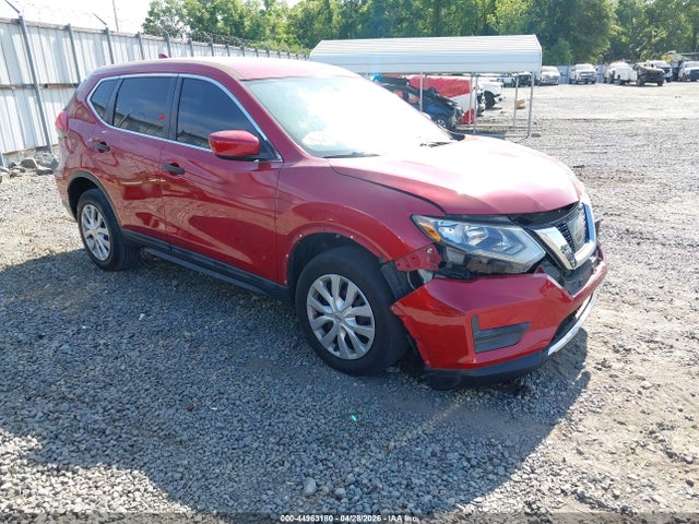 Salvage Nissan Rogue Image