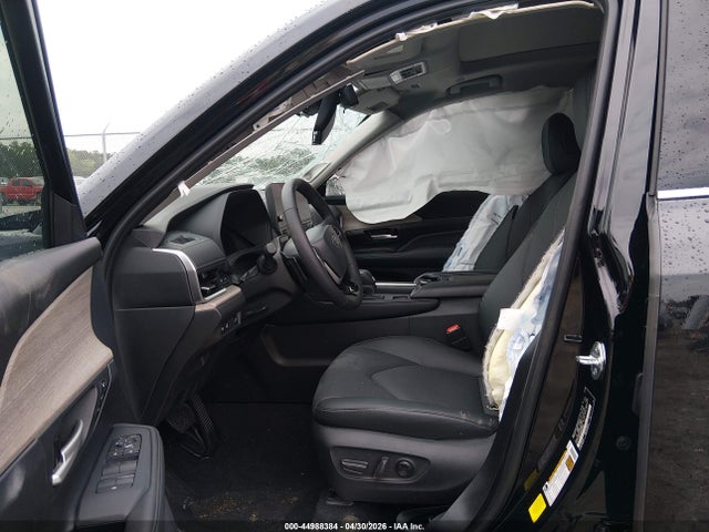 Toyota Grand Highlander Platinum