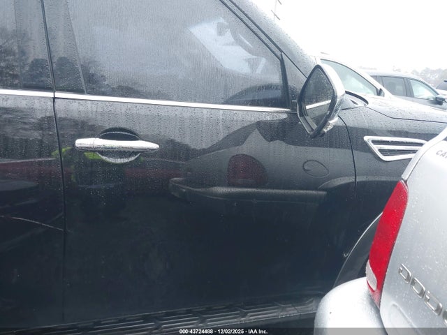 Nissan Armada Platinum