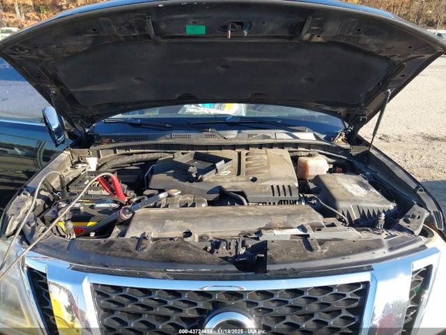 Nissan Armada Platinum