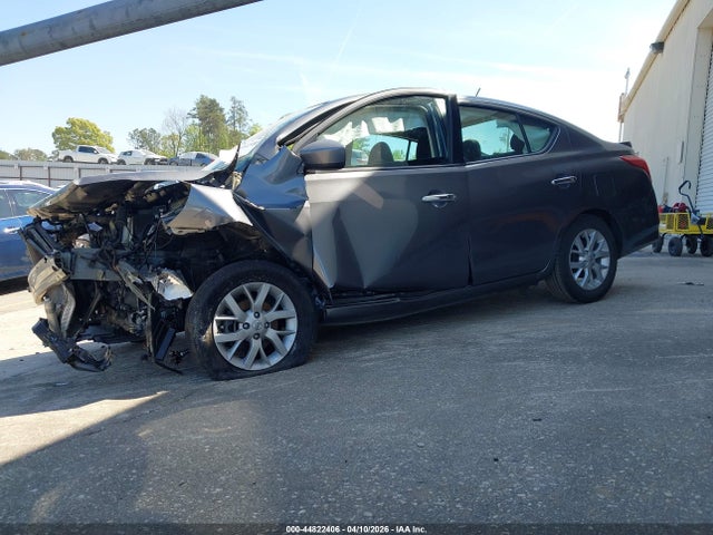 Nissan Versa 1.6 Sv