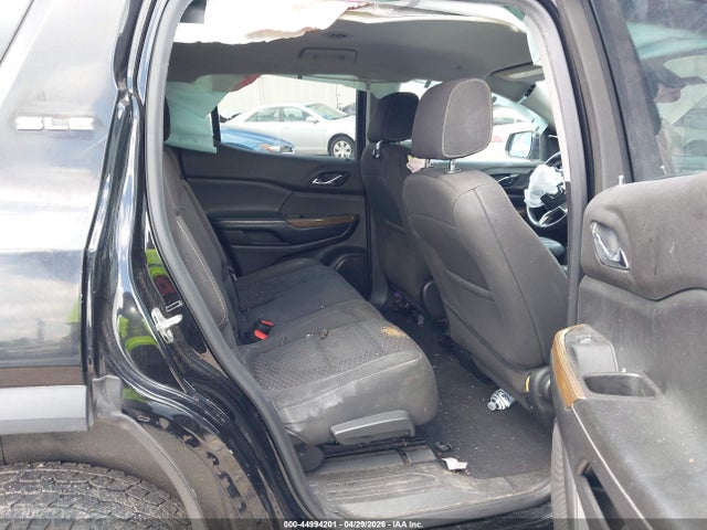 GMC Acadia Sle-1
