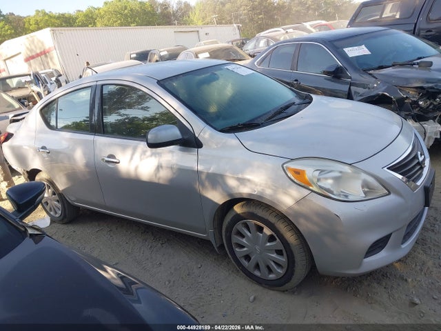 Nissan Versa 1.6 Sv