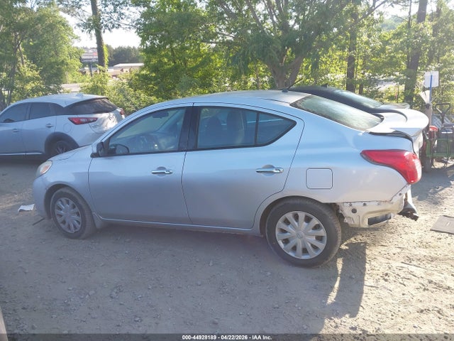 Nissan Versa 1.6 Sv