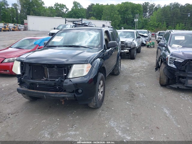Nissan Pathfinder S