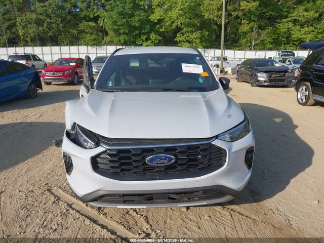 Ford Escape St-line