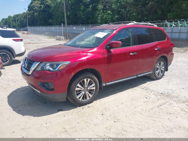 Nissan Pathfinder S