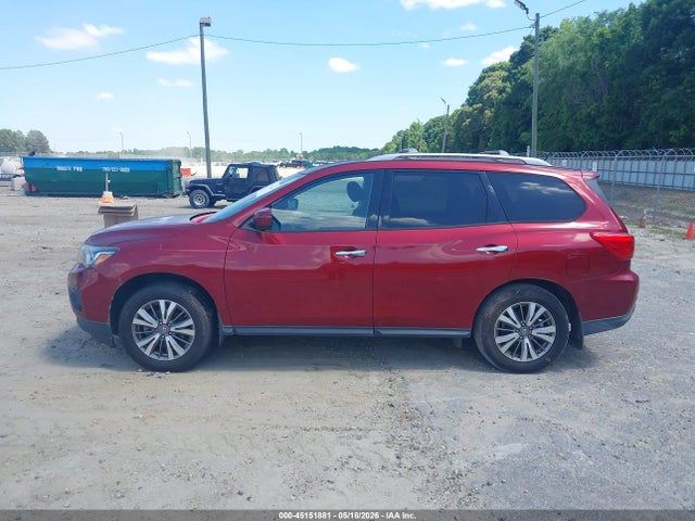 Nissan Pathfinder S