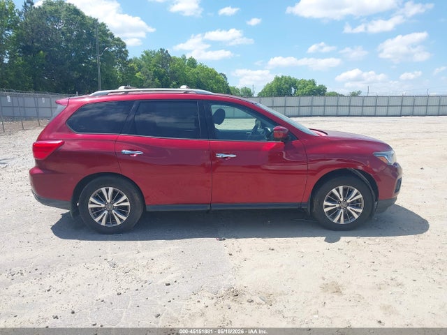 Nissan Pathfinder S
