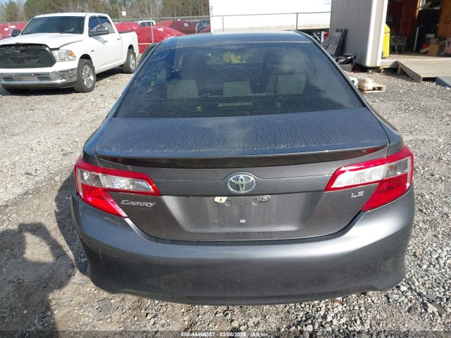 Toyota Camry Le