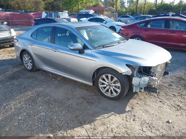 Salvage Toyota Camry Image