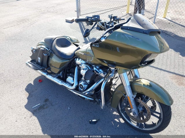 Salvage Harley-Davidson Fltrxs Image