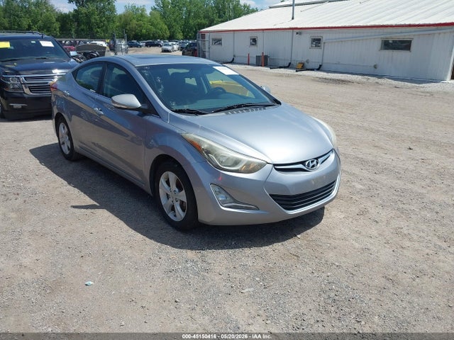 Salvage Hyundai ELANTRA Image